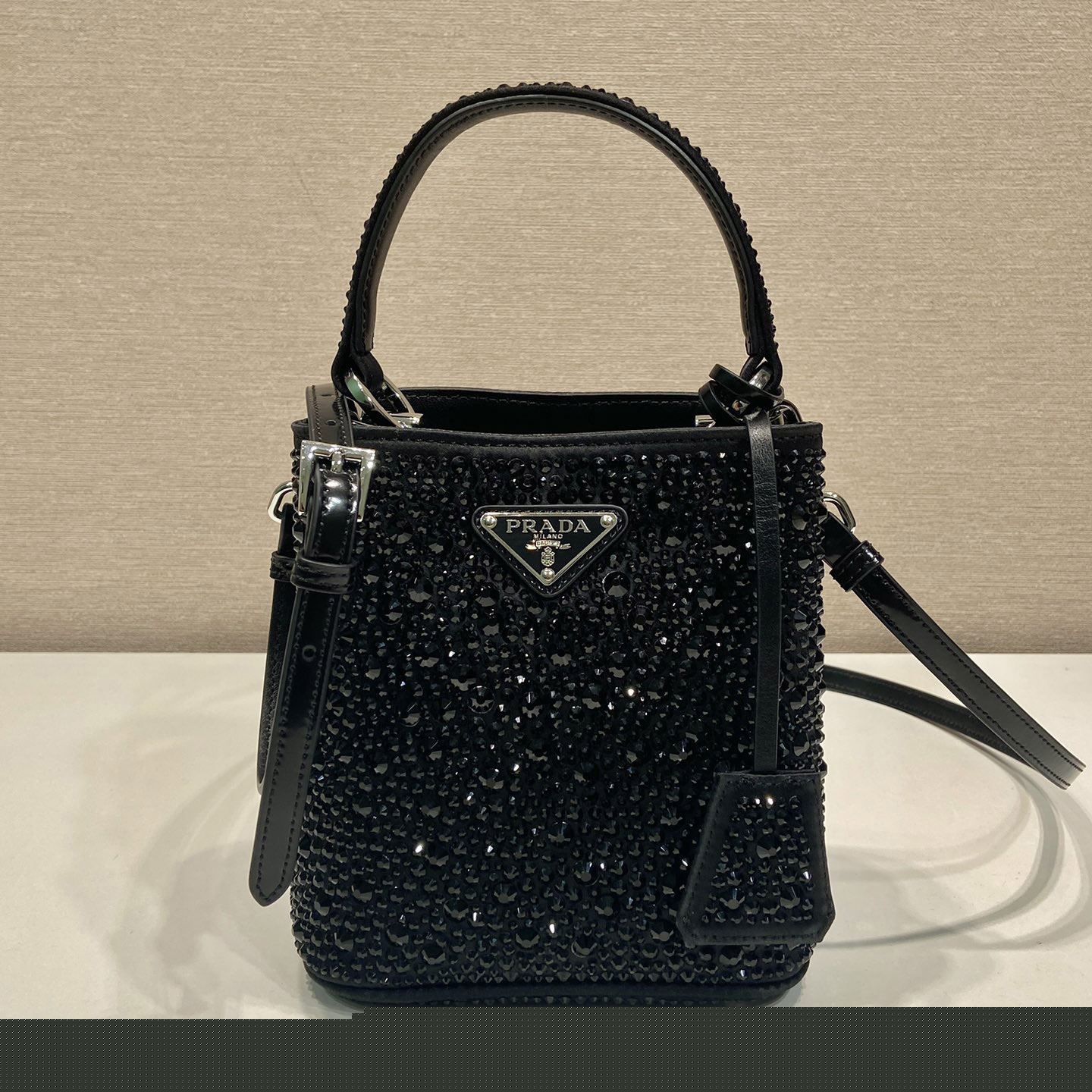Pra*a top handle bags